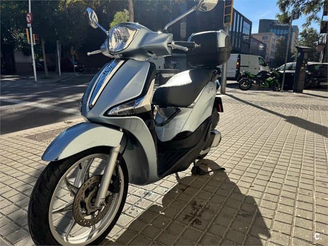 Piaggio LIBERTY – Vista 3