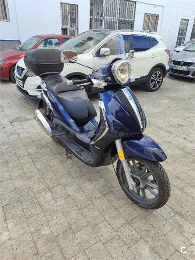 Piaggio Beverly Tourer 125 1500 € 2009 Sevilla - 3