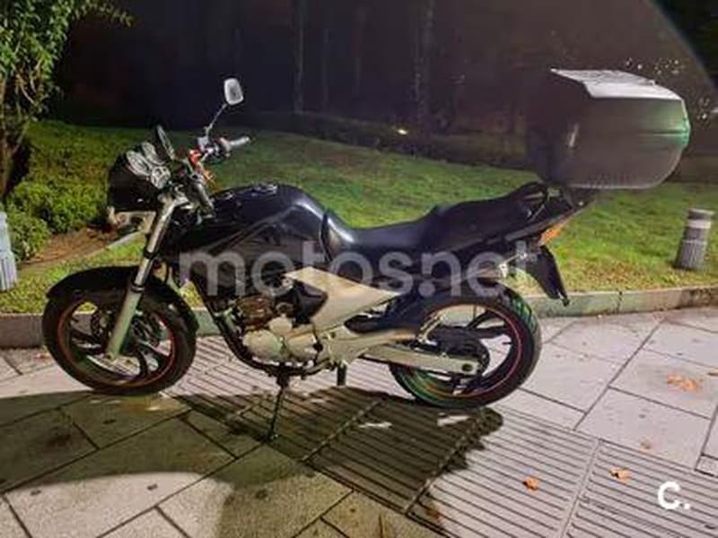 Yamaha YBR 250 1500 € 2008 Madrid - 5