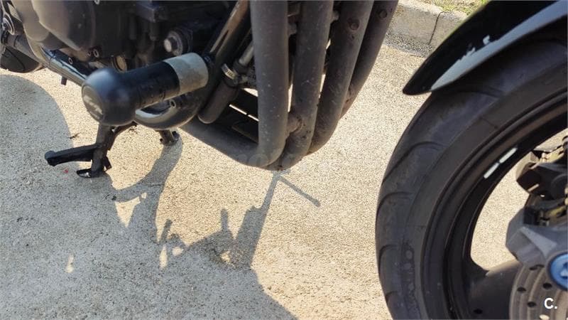 Yamaha FZS 600 Fazer – Vista 7