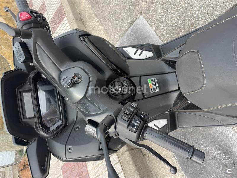 Yamaha XMAX 125 – Vista 5