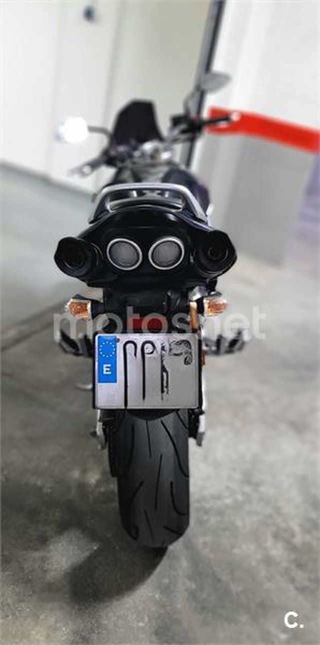 Suzuki GSR 600 – Vista 3