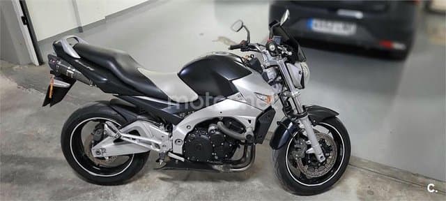 Suzuki GSR 600 – Vista 4