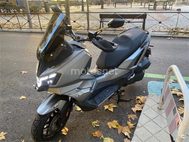 SYM ADX 300 – Vista 1