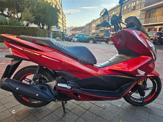 Honda PCX 125 – Vista 3