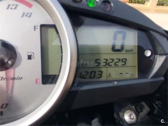 Kawasaki Z 750 ABS – Vista 3