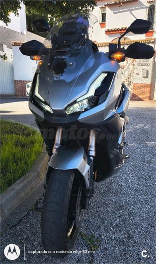 Honda ADV 350 – Vista 3
