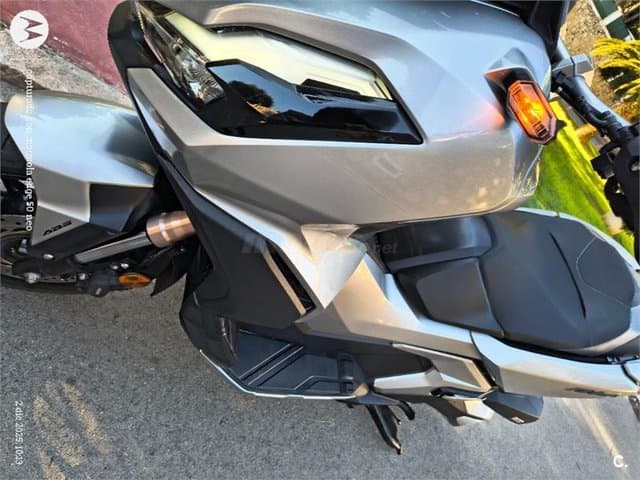 Honda ADV 350 – Vista 5