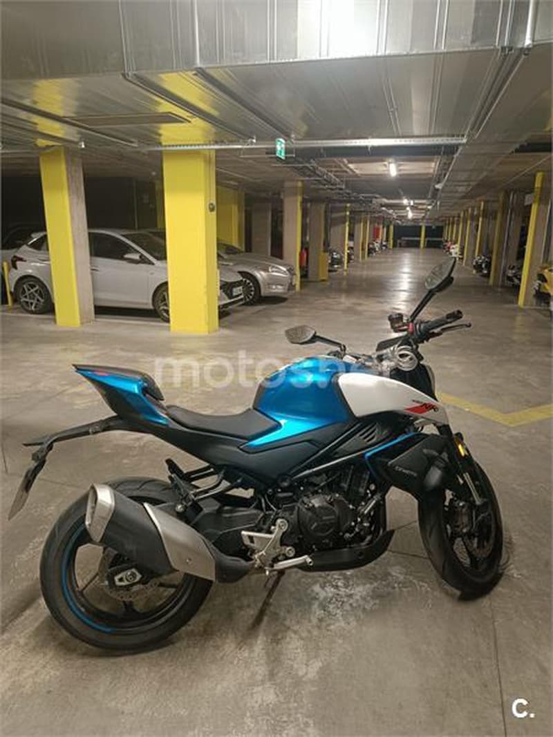 CFMOTO 450 NK – Vista 4