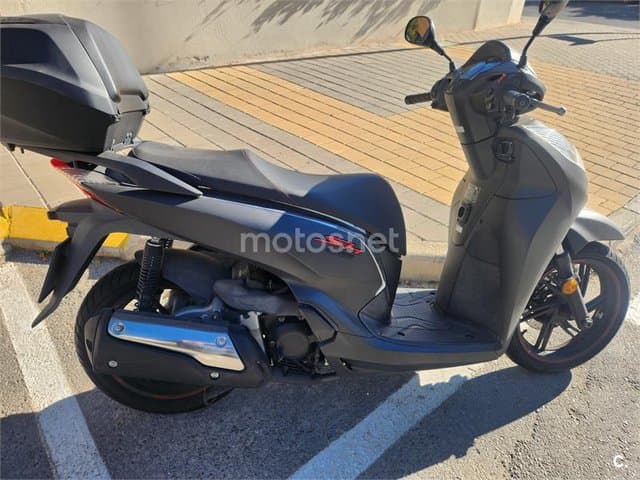 Honda Scoopy SH300i 4300 € 2020 Alicante - 1