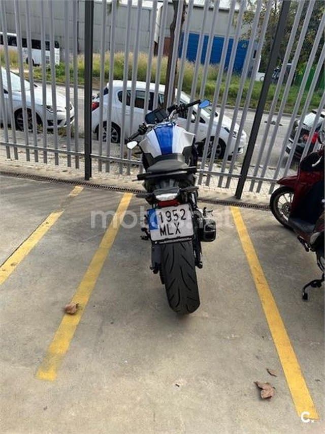 BMW F 900 R – Vista 4