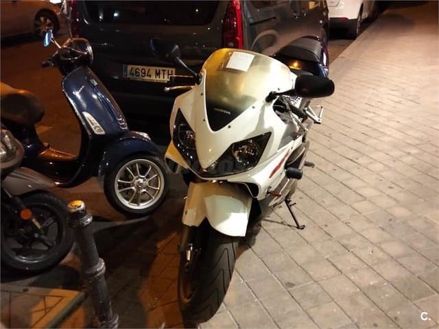 Honda CBR 600F Sport – Vista 3