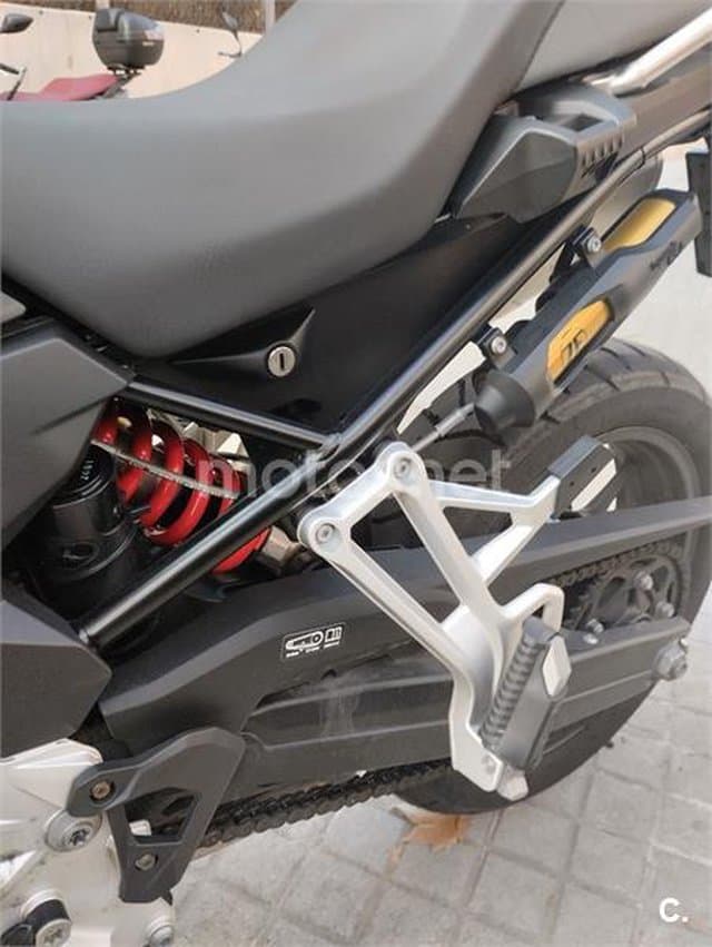 BMW F 750 – Vista 7