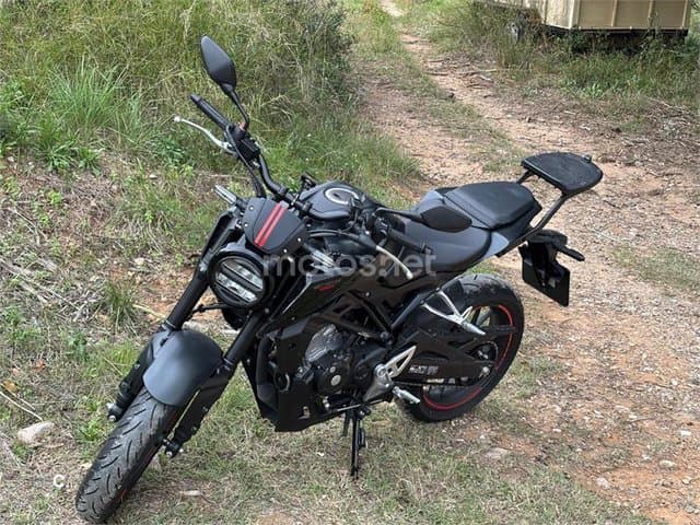 Honda CB 125 R 4000 € 2023 Barcelona - 4