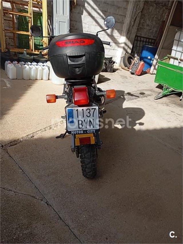 Honda NX 250 Dominator – Vista 5