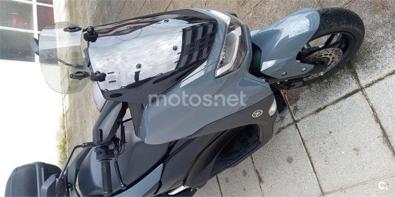 Yamaha NMAX – Vista 9