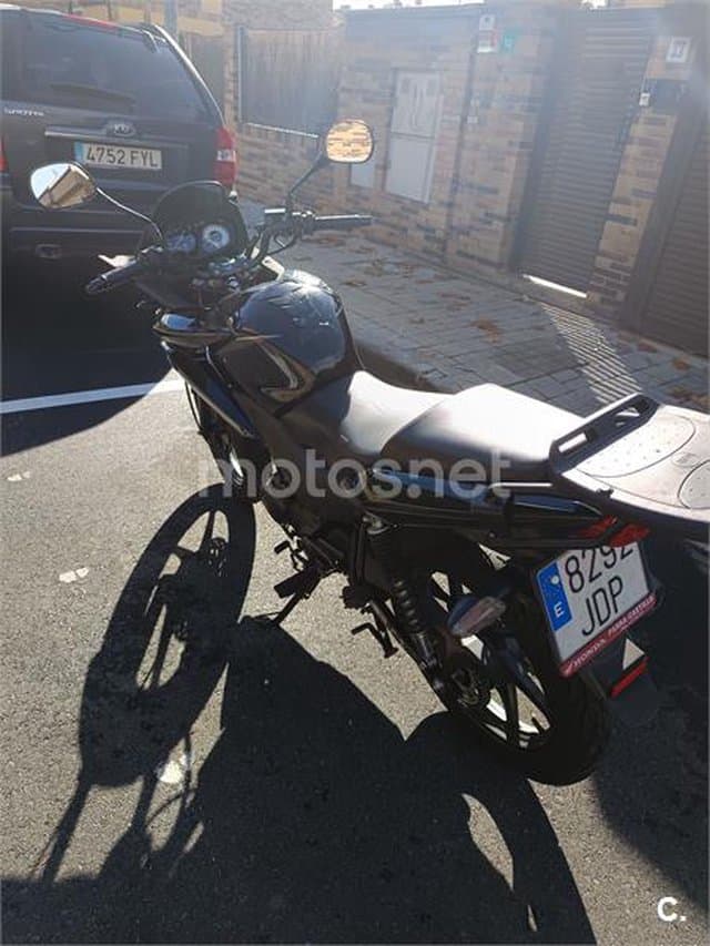 Honda CBF 125 – Vista 19