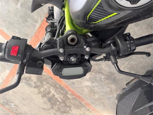 Kawasaki Z 125 4300 € 2024 Valencia - 3