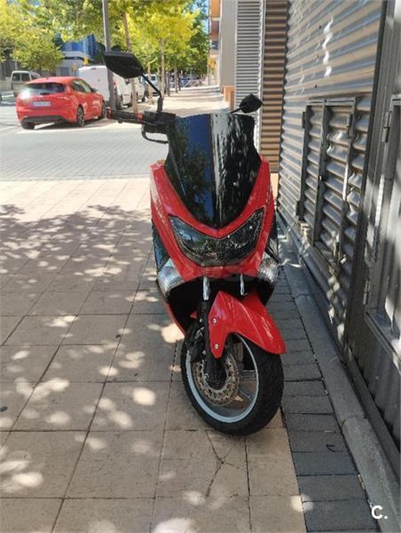 Yamaha NMAX – Vista 6