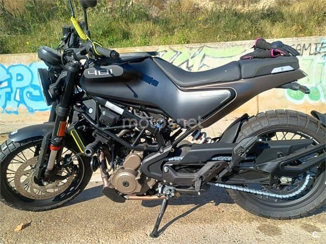 Husqvarna Svartpilen 401 – Vista 2