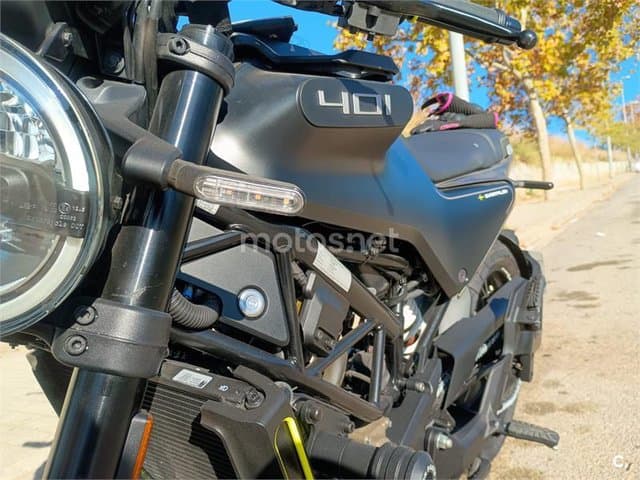 Husqvarna Svartpilen 401 – Vista 3