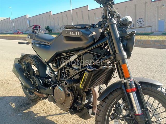 Husqvarna Svartpilen 401 – Vista 6