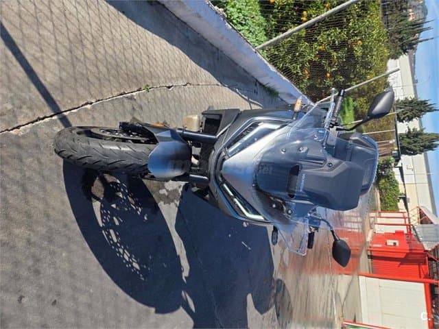 Honda NT1100 – Vista 3