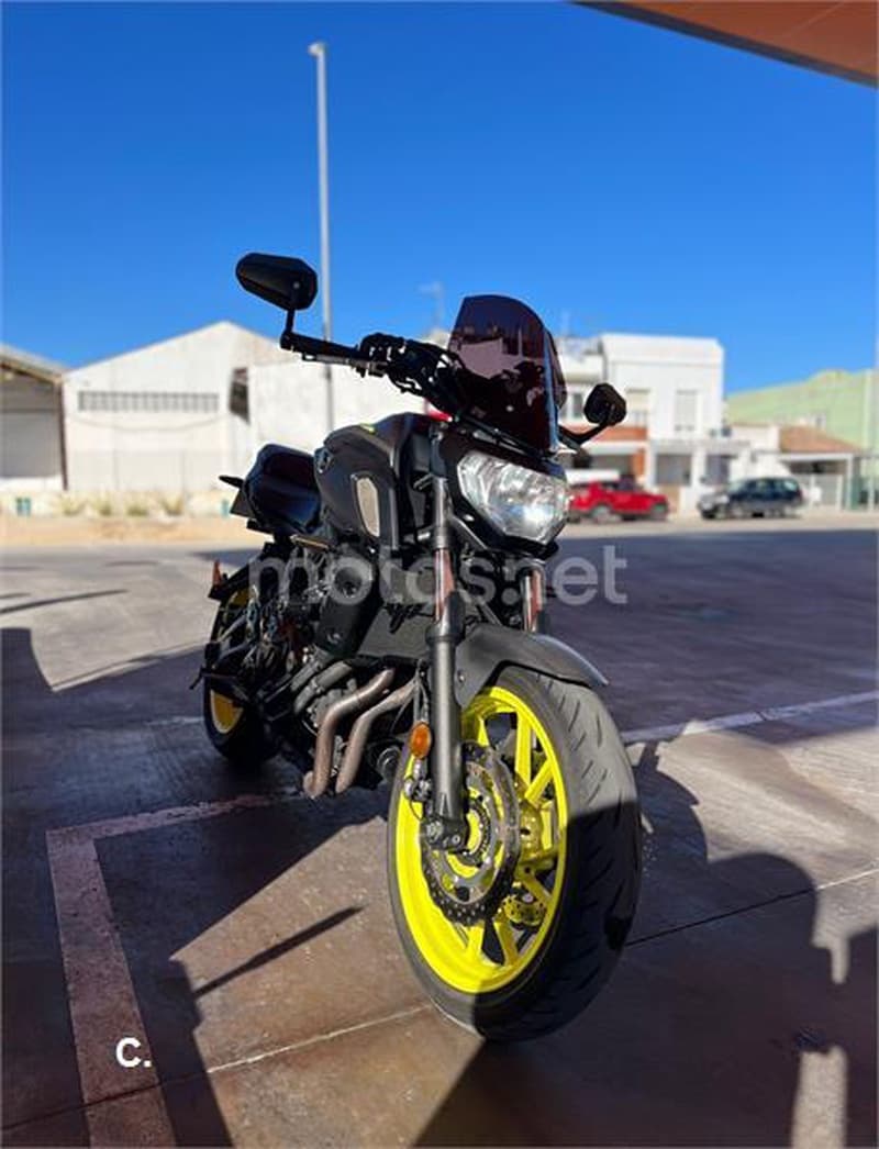 Yamaha MT-07 – Vista 1