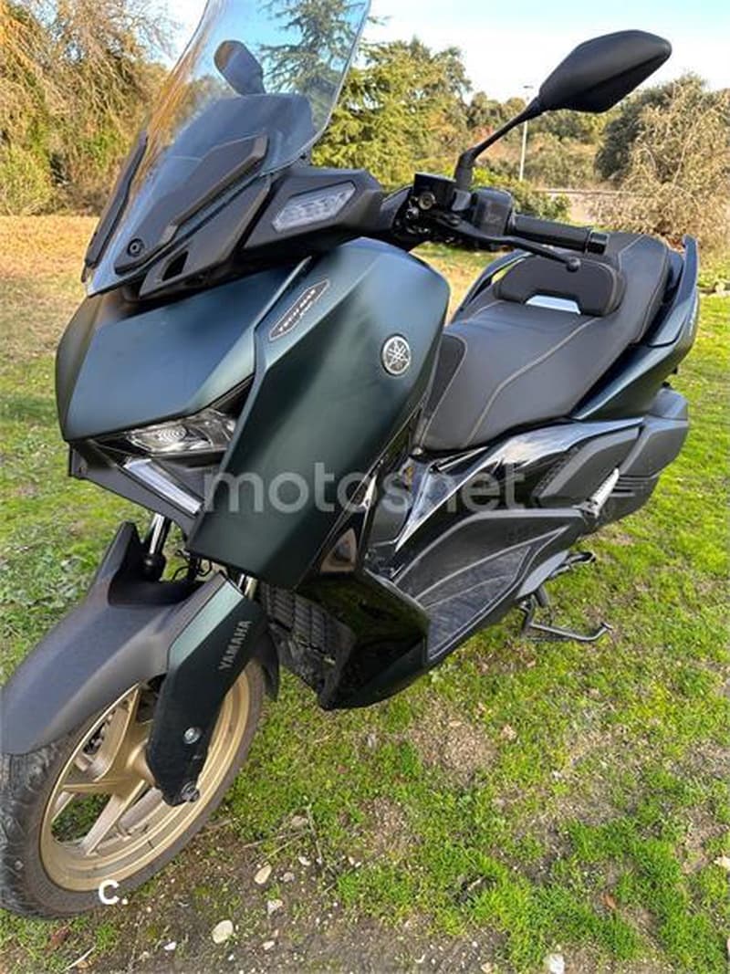 Yamaha XMAX 300 – Vista 7