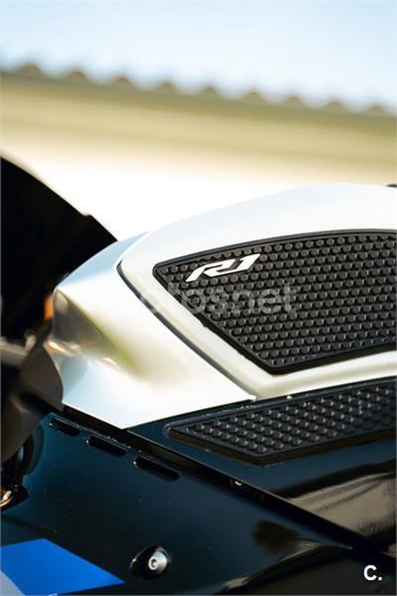 Yamaha YZF R1 29.990 € 2022 Córdoba - 8