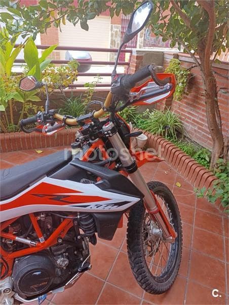 KTM 690 Enduro R 7900 € 2019 Madrid - 4