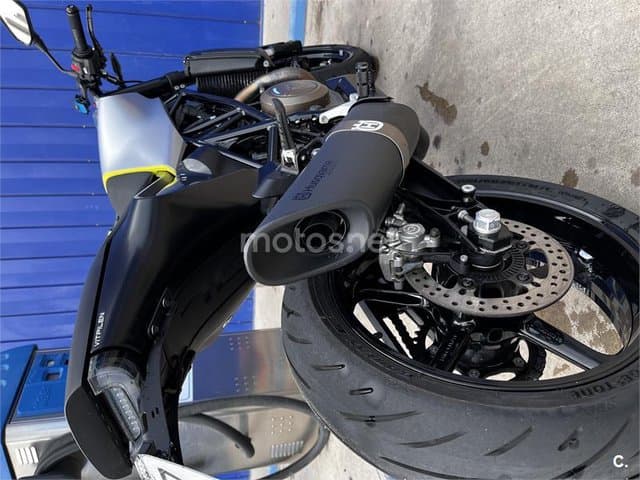 Husqvarna Vitpilen 4900 € 2019 Barcelona - 3