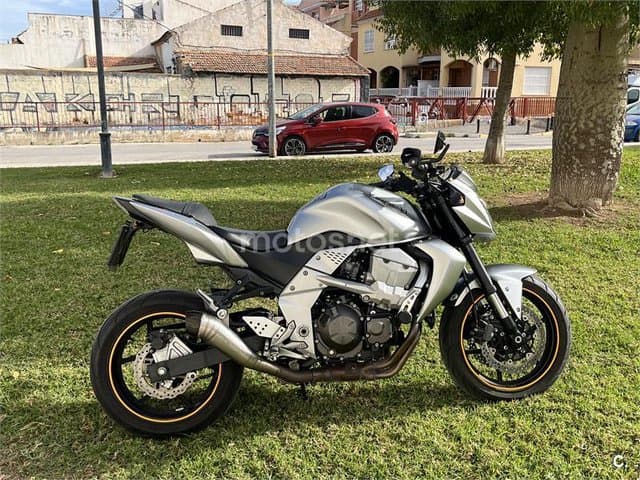 Kawasaki Z 750 – Vista 2