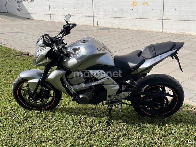 Kawasaki Z 750 – Vista 3
