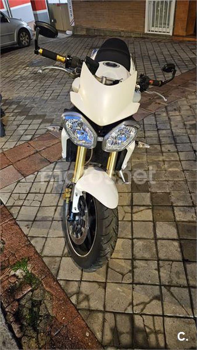 Triumph Street Triple 3300 € 2012 Madrid - 3
