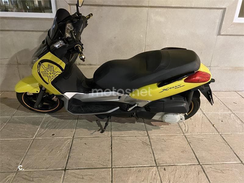Yamaha XMAX 250 – Vista 2