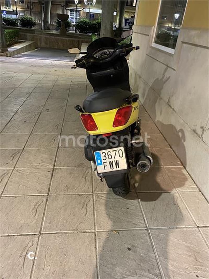 Yamaha XMAX 250 – Vista 3