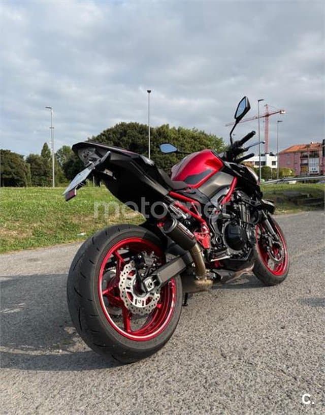 Kawasaki Z900RS 8400 € 2024 Cantabria - 2