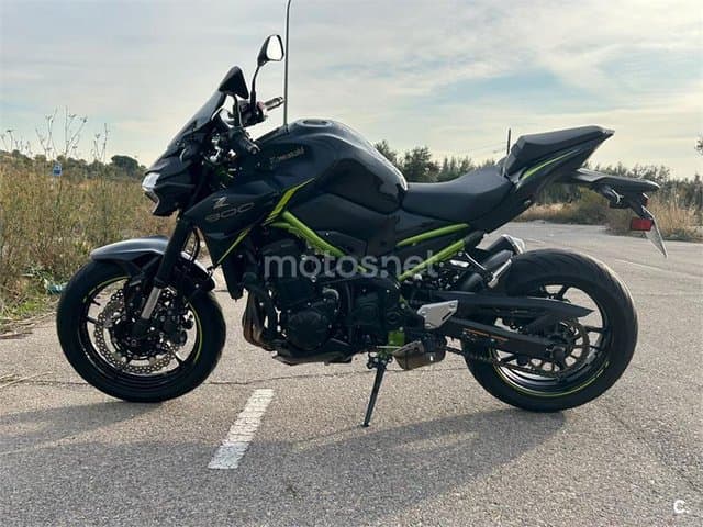 Kawasaki Z 900 – Vista 4