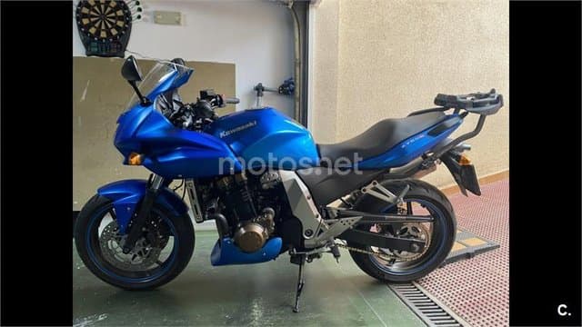 Kawasaki Z 750 – Vista 11