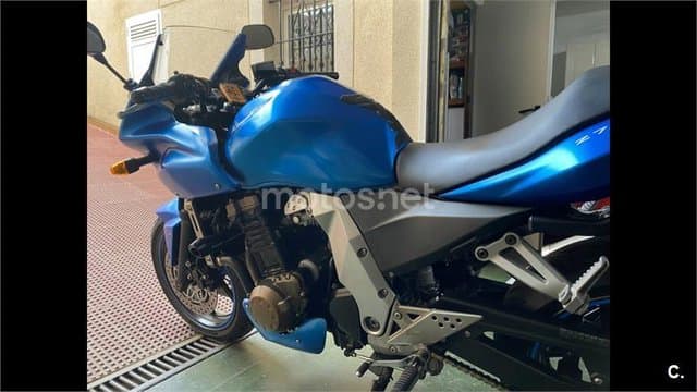 Kawasaki Z 750 – Vista 3