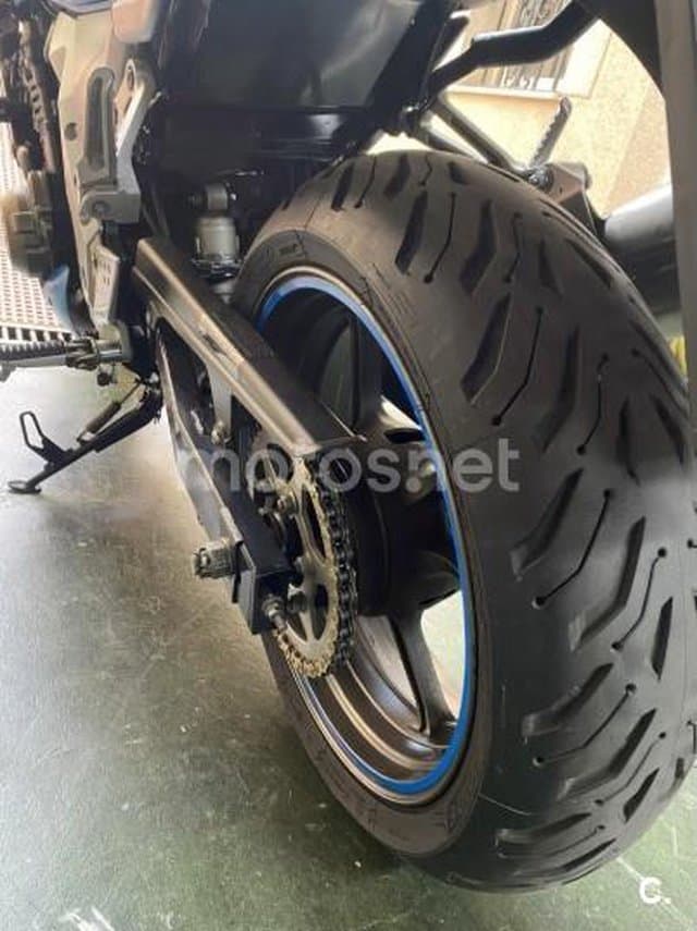 Kawasaki Z 750 – Vista 5