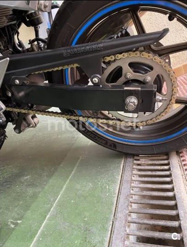 Kawasaki Z 750 – Vista 7