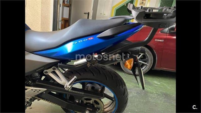 Kawasaki Z 750 – Vista 8