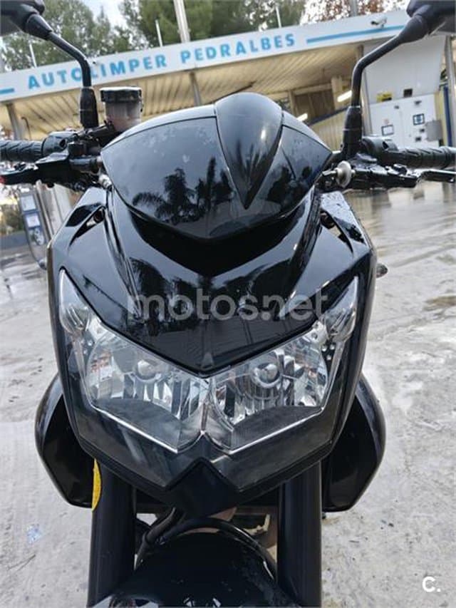 Kawasaki Z 750 – Vista 14