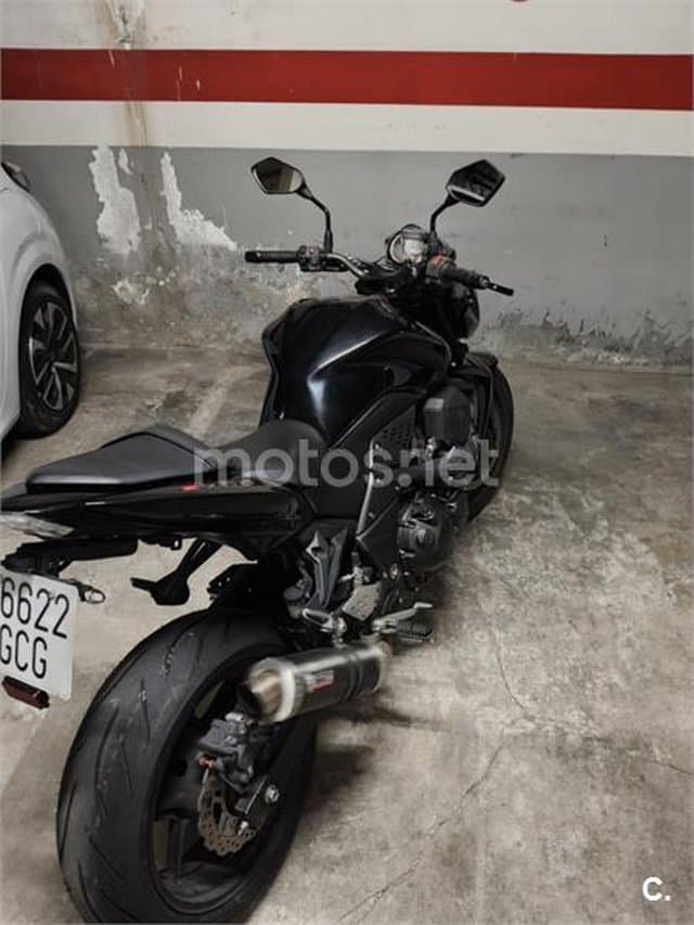 Kawasaki Z 750 – Vista 18