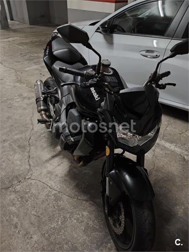 Kawasaki Z 750 – Vista 20