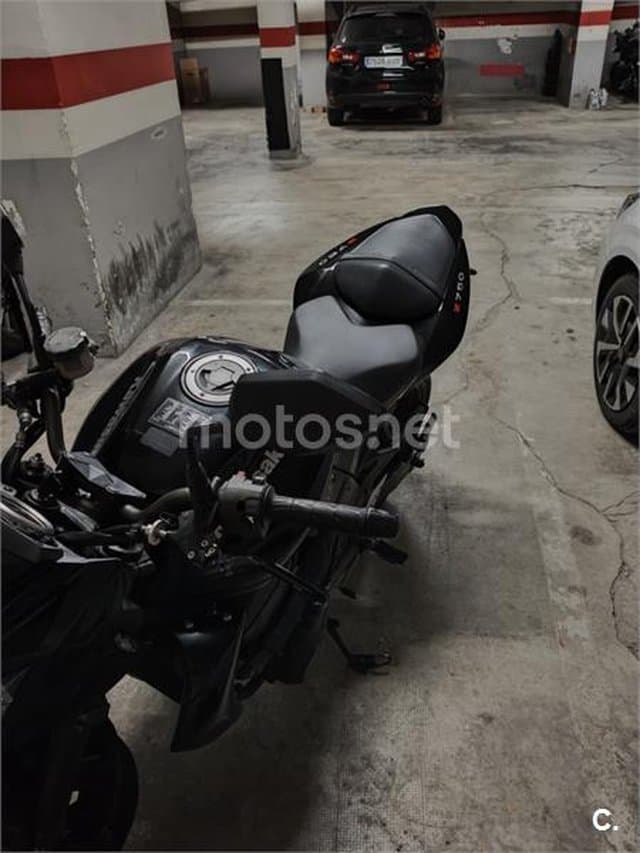 Kawasaki Z 750 – Vista 21