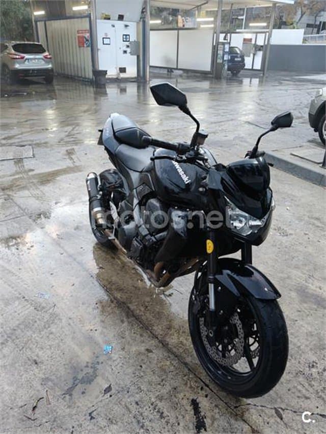Kawasaki Z 750 – Vista 4