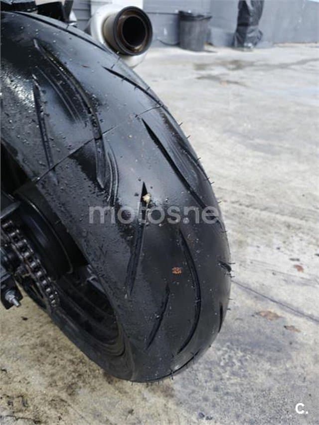 Kawasaki Z 750 – Vista 6